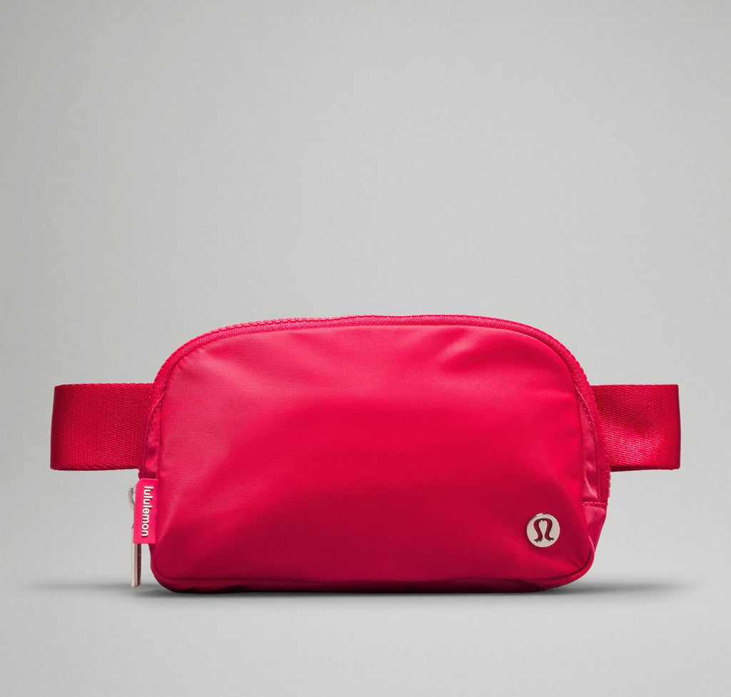 Everywhere Belt Bag 1L Color Cherry Mist