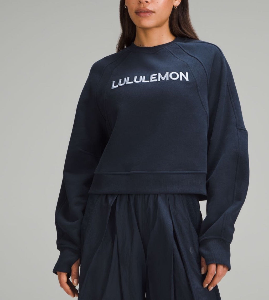 Scuba Oversized Pullover New with tags Color Navy True
