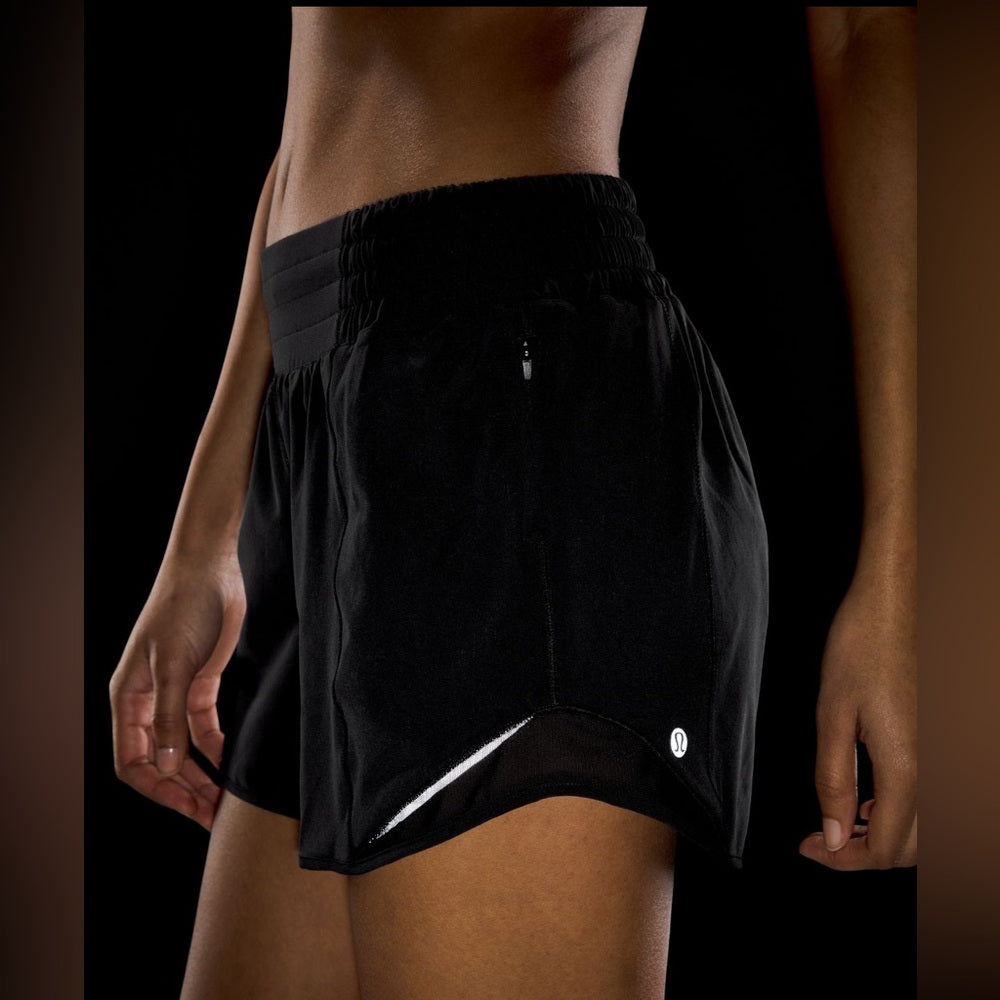 Hotty Hot High-Rise Lined Short 4"