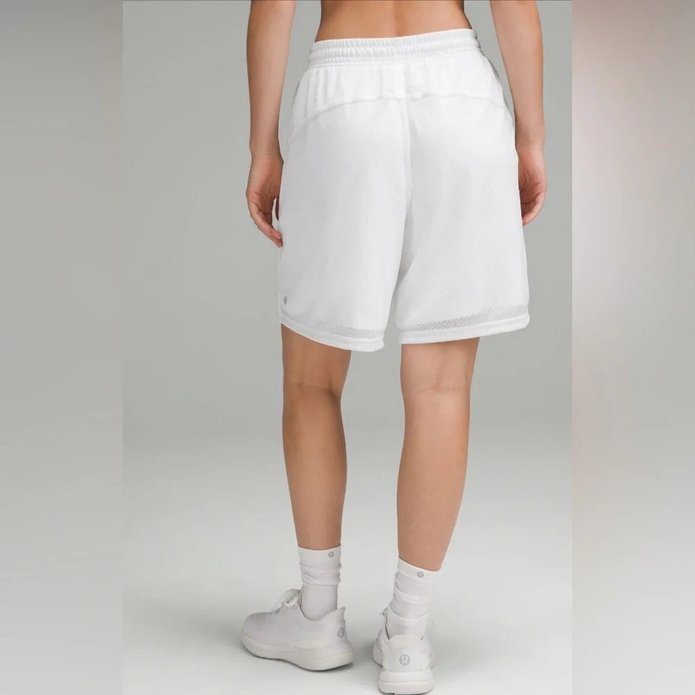 Relaxed-Fit Mesh Training Short 8"
