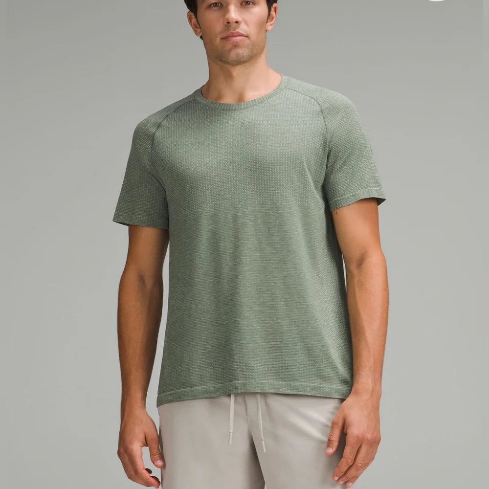 Metal Vent Tech Short-Sleeve Shirt