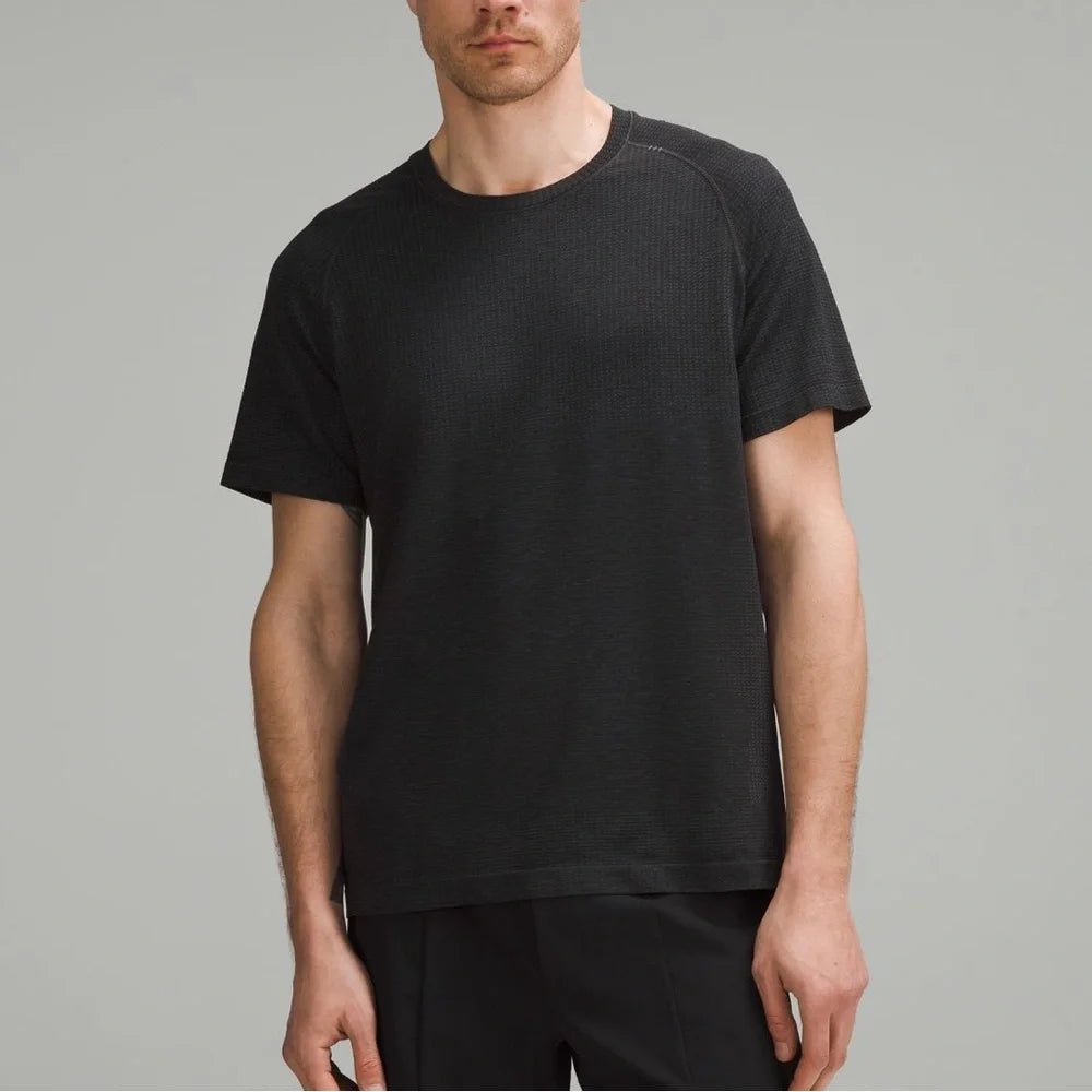 Metal Vent Tech Short-Sleeve Shirt