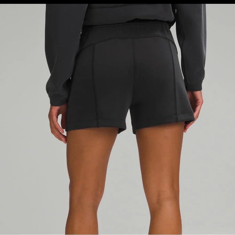 Softstreme High-Rise Short 4"