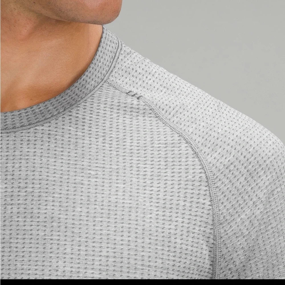 Metal Vent Tech Short Sleeve