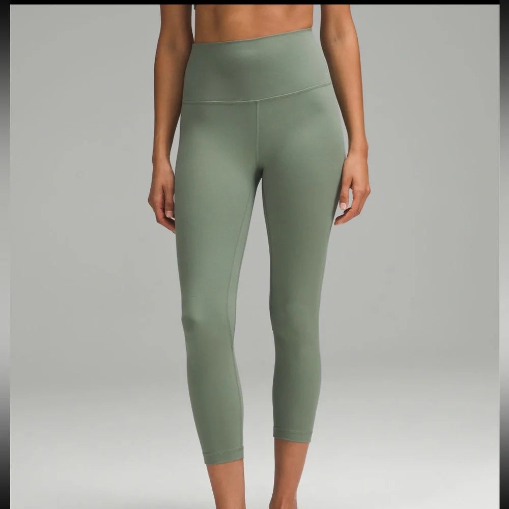 Align™ High-RiseCrop 23" leggings