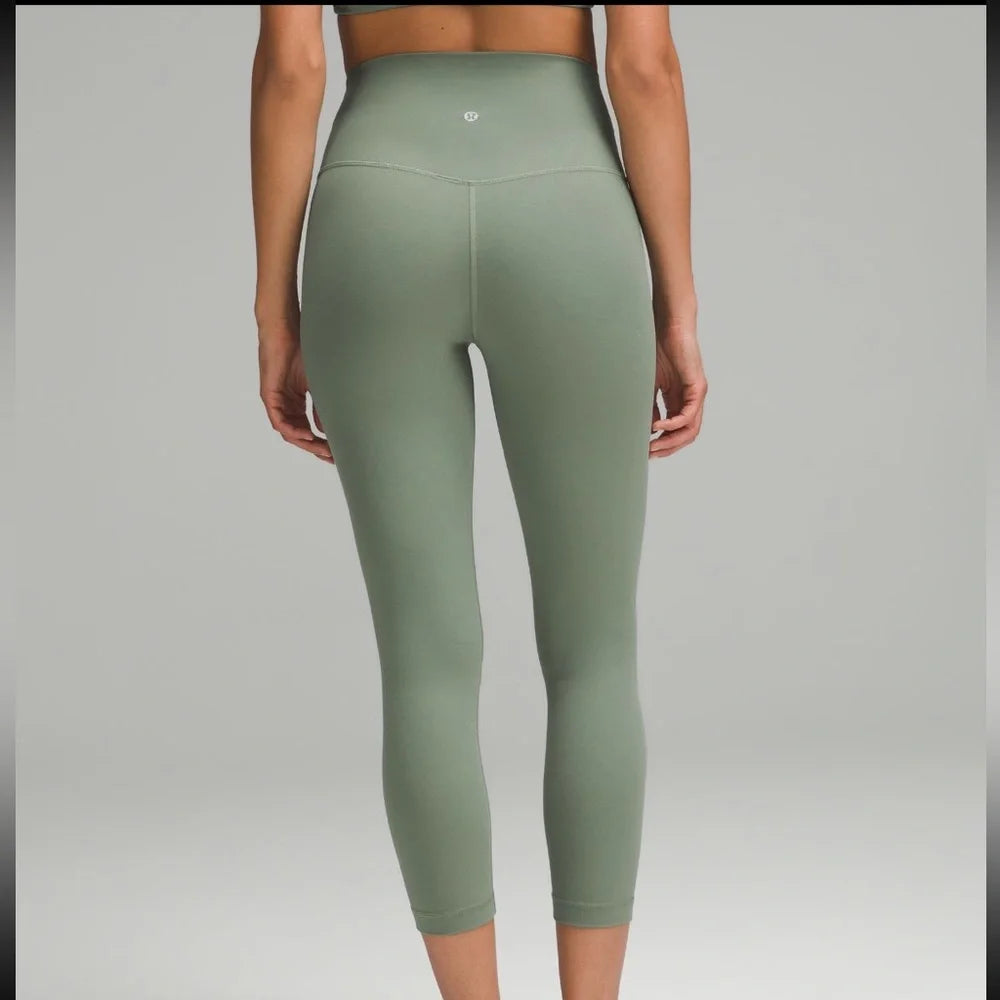 Align™ High-RiseCrop 23" leggings