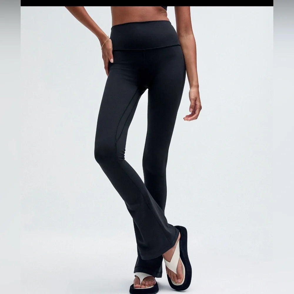 Align™ Mini-Flare Pant *Regular High rise