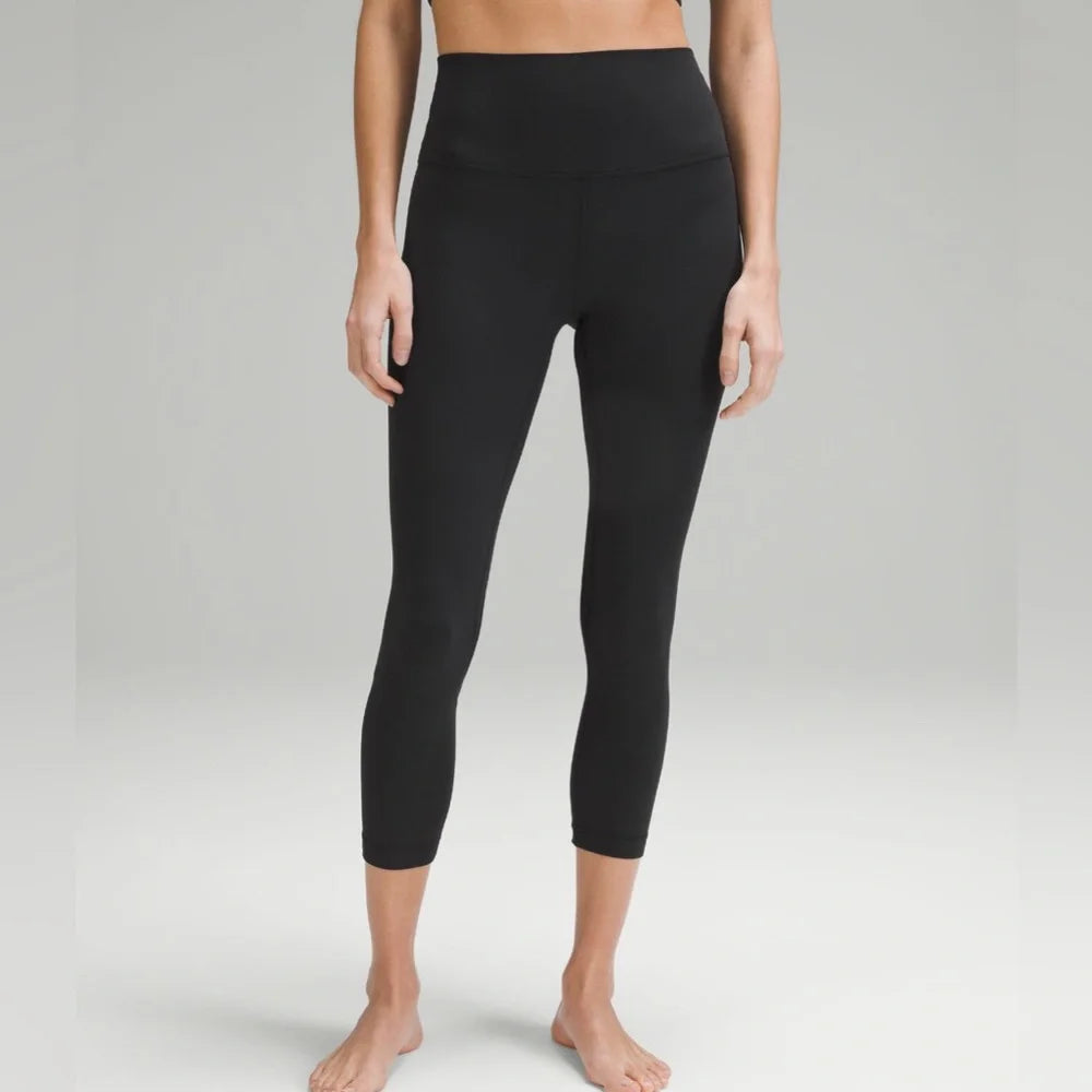 Align™ High-RiseCrop 23". Leggings