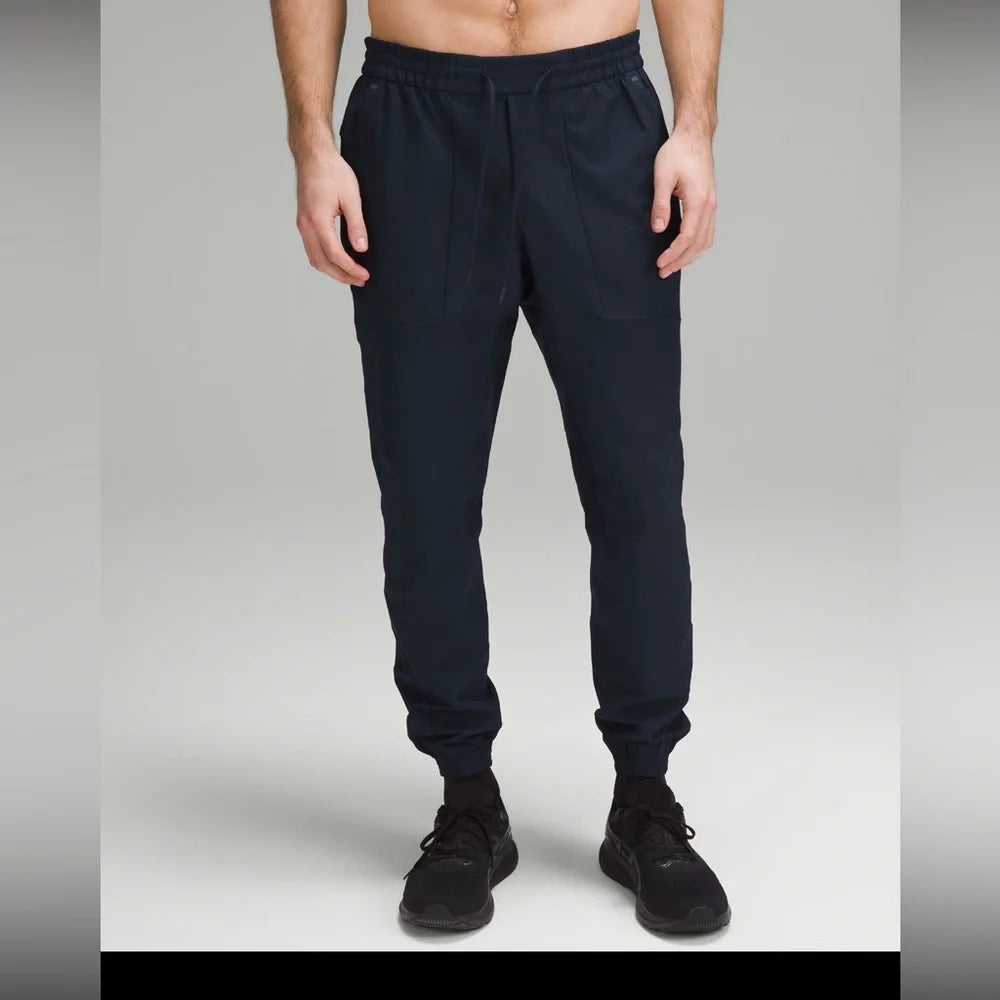 icense to Train Jogger Regular Men's Navy Blue