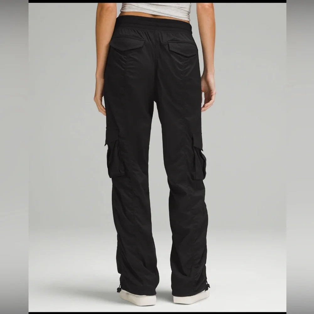 Dance Studio Relaxed-Fit Mid-Rise Cargo