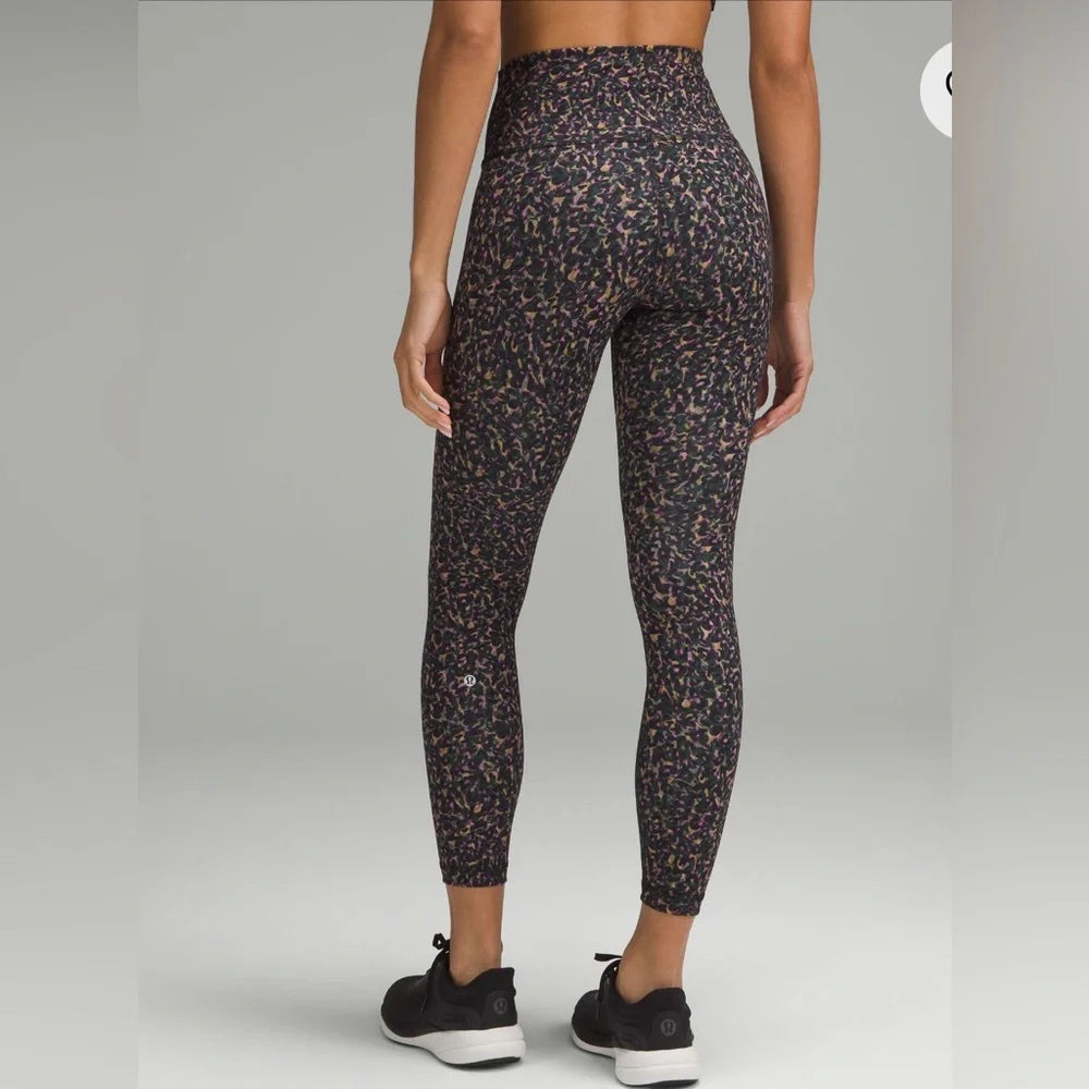 Wunder Train High-Rise Tight 28 leggings