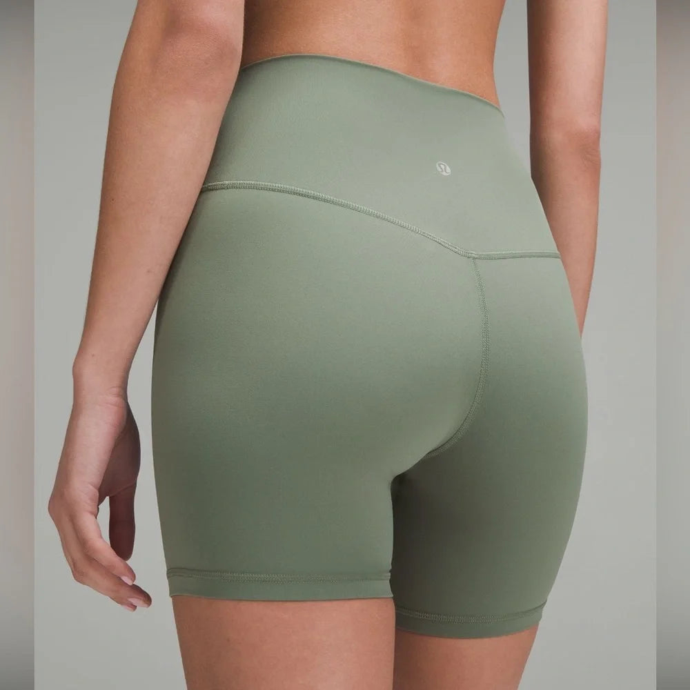 Align™ High-Rise Short 4"