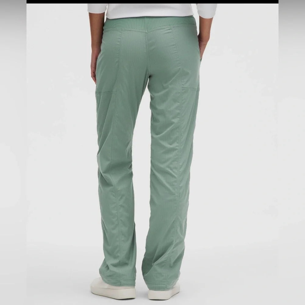 Dance Studio Mid-Rise Pant*Regular